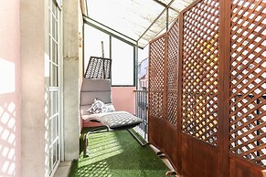 Principe Real Balcony by Homing