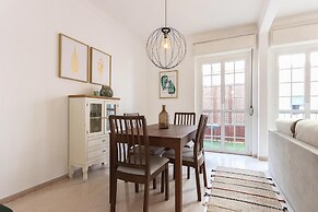 Principe Real Balcony by Homing