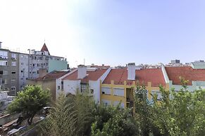 RED Almirante by Homing