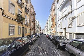 RED Almirante by Homing