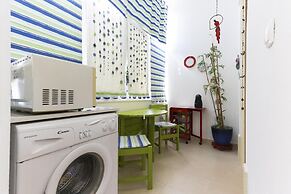 RED Almirante by Homing