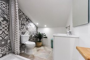 Bairro Alto Views by Homing