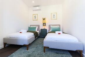 Benfica Apartments III by Homing