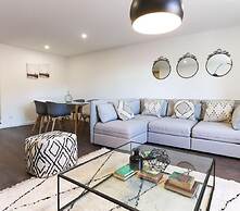 Benfica Apartments III by Homing