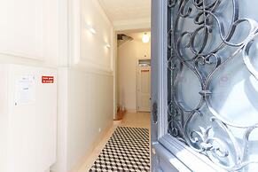 Downtown Santa Justa by Homing