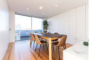 Marques DE Pombal Duplex With Terrace by Homing