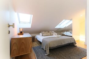 Marques DE Pombal Duplex With Terrace by Homing