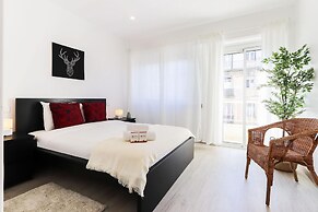 Almirante Balcony by Homing