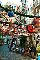 Almirante Balcony by Homing