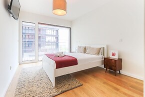 Benfica Prime Terrace by Homing