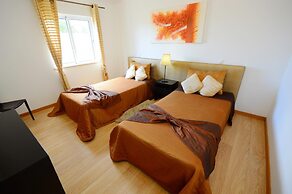 Duma in Albufeira With 4 Bedrooms and 4 Bathrooms