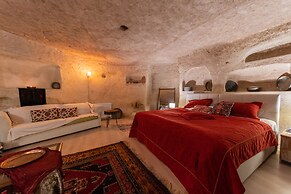 Cappadocia Deep Cave House