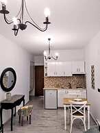 IDOMENEAS APARTMENTS