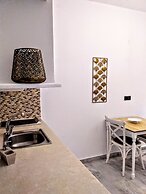 IDOMENEAS APARTMENTS