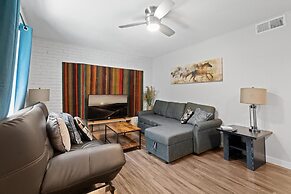 Cozy 2BR Near UT Hyde Park Evonify