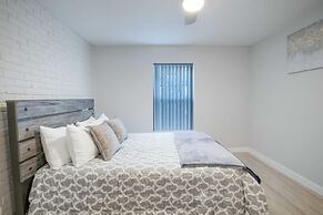 Cozy 2BR Near UT Hyde Park Evonify