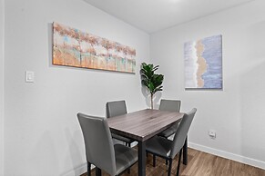 Cozy 2BR Near UT Hyde Park Evonify