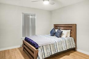 Cozy 2BR Near UT Hyde Park Evonify