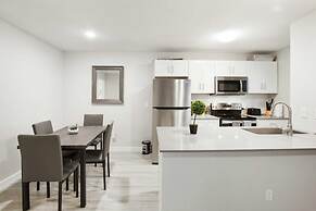 Cozy 2BR Near UT Hyde Park Evonify