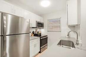 Modern 1BR Near UT Hyde Park Evonify