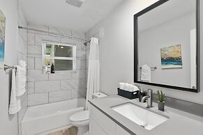 Modern 1BR Near UT Hyde Park Evonify