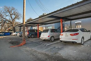 Modern 1BR Near UT Hyde Park Evonify