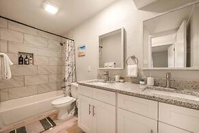 Stylish 2BR Near UT Hyde Park Evonify