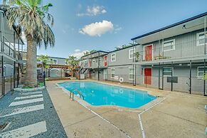 Cozy 2BR Near UT Hyde Park Evonify