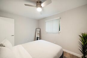 Modern 1BR Near UT Hyde Park Evonify