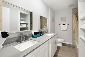 Modern 2BR Near UT Hyde Park Evonify