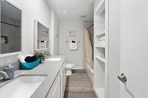 Modern 2BR Near UT Hyde Park Evonify