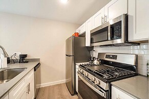 Stylish 1BR Near UT Highland Evonify
