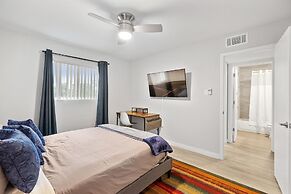 Stylish 1BR Near UT Highland Evonify