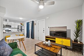 Stylish 1BR Near UT Highland Evonify