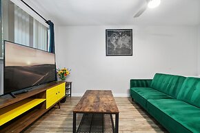 Stylish 1BR Near UT Highland Evonify