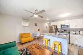 Stylish 1BR Near UT Highland Evonify