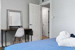 Stylish 1BR Near UT Highland Evonify