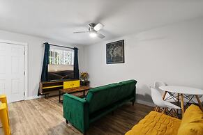 Stylish 1BR Near UT Highland Evonify