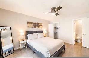 Stylish 1BR Near UT Mueller Evonify