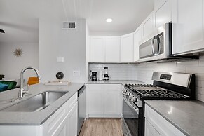 Stylish 1BR Near UT Highland Evonify