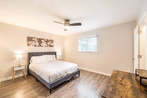 Stylish 1BR Near UT Highland Evonify