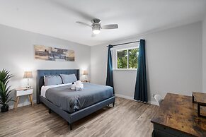 Stylish 1BR Near UT Highland Evonify