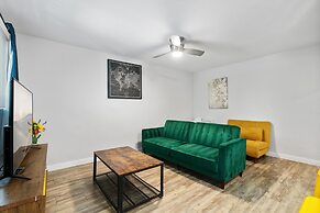 Stylish 1BR Near UT Highland Evonify