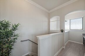 Luxury Townhome Pool North Austin Evonify