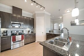 Luxury Townhome Pool North Austin Evonify