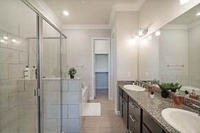 Luxury Townhome Pool North Austin Evonify