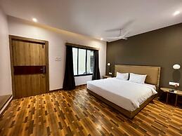 Paramount Riverfront Resort & Spa