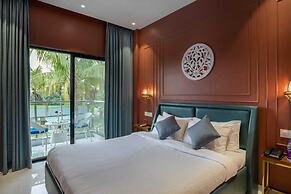 Paramount Riverfront Resort & Spa