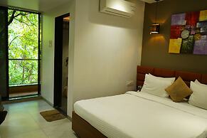 Paramount Riverfront Resort & Spa