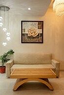 White Rock By The Solitaire Hospitality